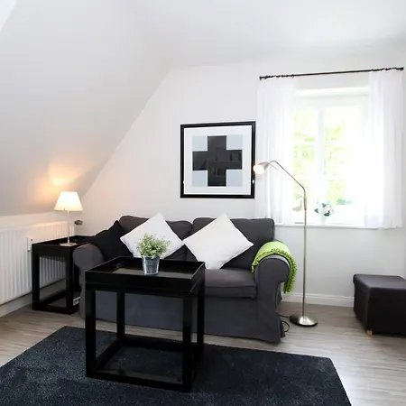 Apartment Luettmarsch 13_ Whg_ 6 *